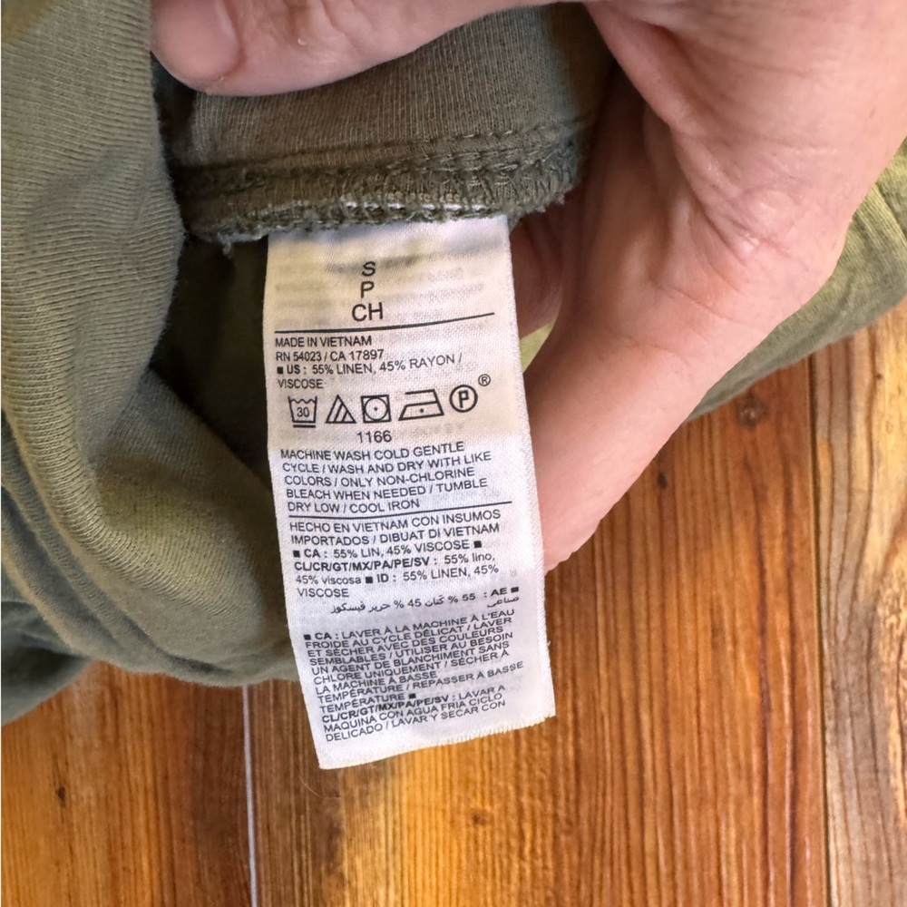 Old Navy, Maternity, small Olive Green Women's Shorts - Picture 6 of 6